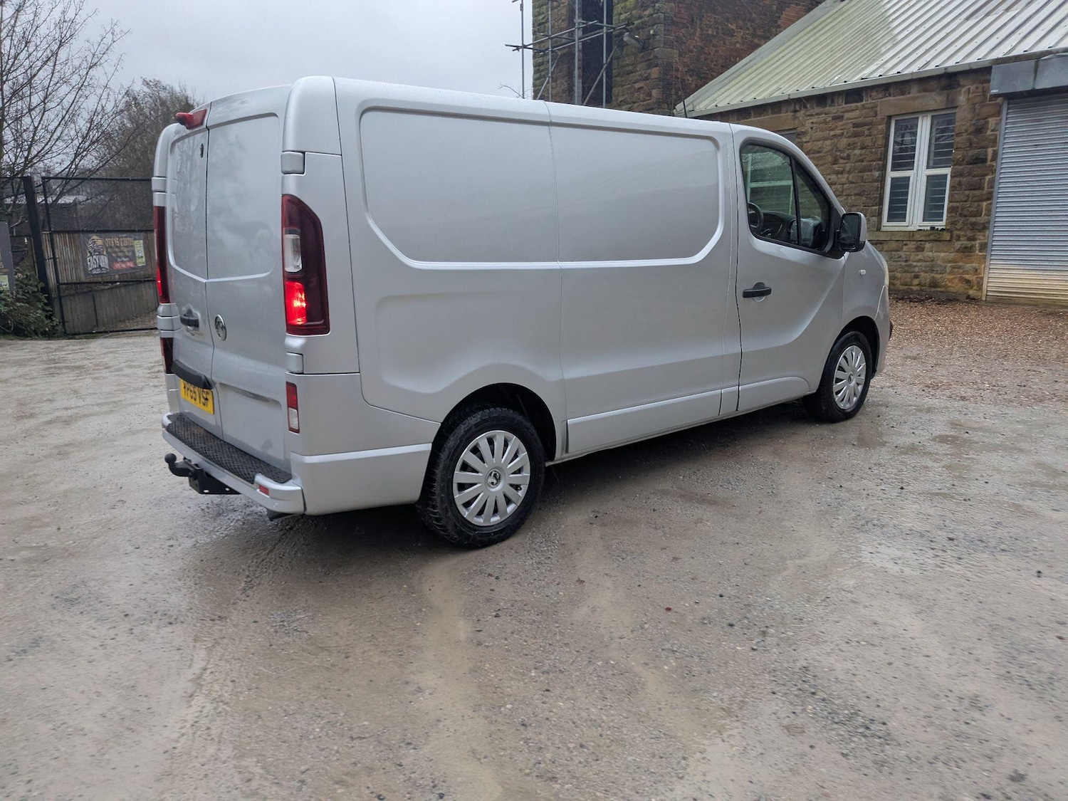 Used Vauxhall Vivaro 2015 for sale - 77166469: Photo 7