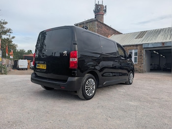 Used Peugeot Expert 2018 for sale - 79453205: Photo