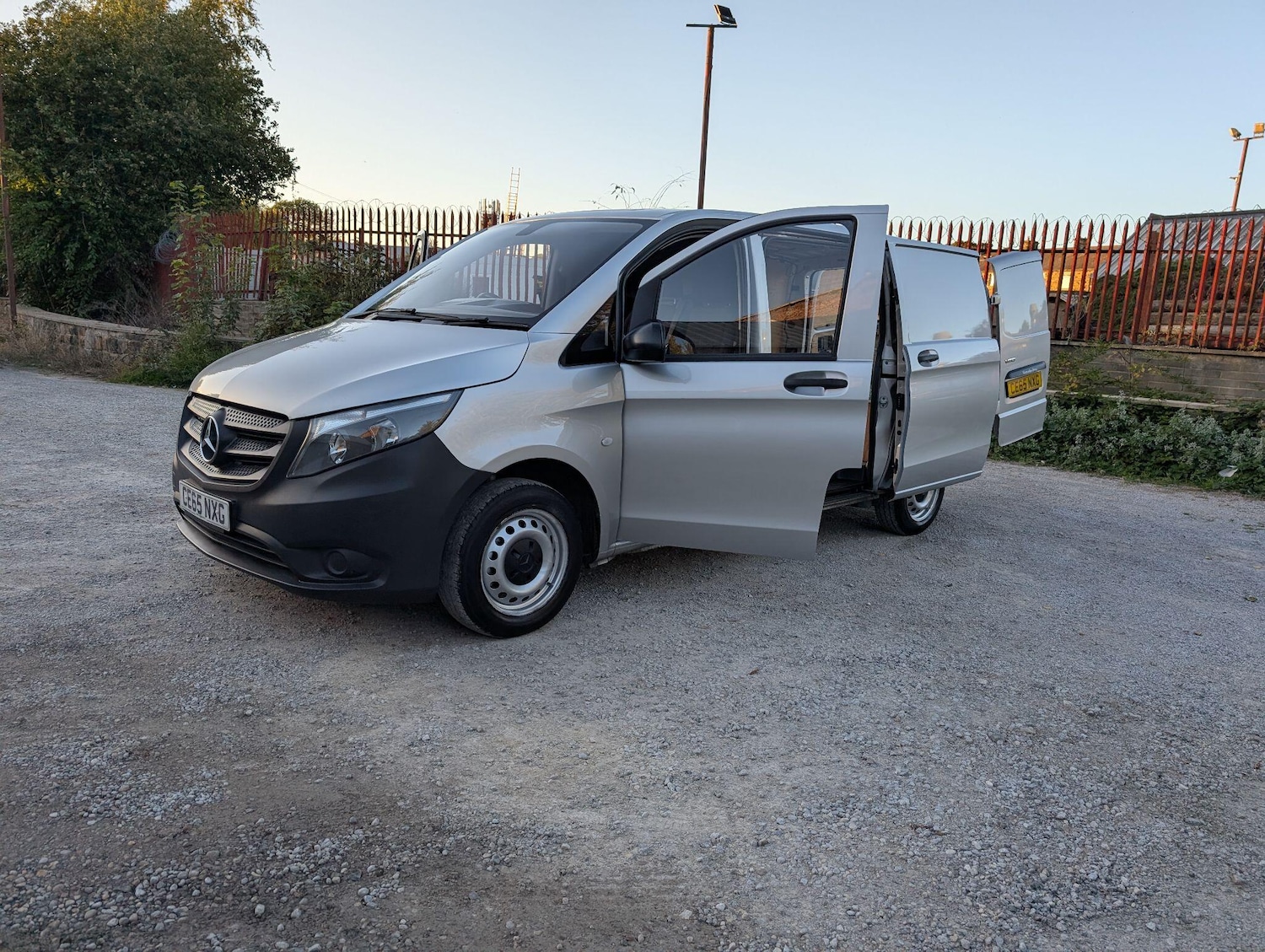 Used Mercedes-Benz Vito 2015 for sale - 76072096: Photo 17
