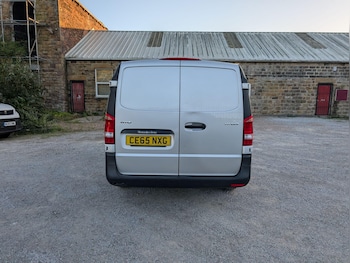 Used Mercedes-Benz Vito 2015 for sale - 76072096: Photo