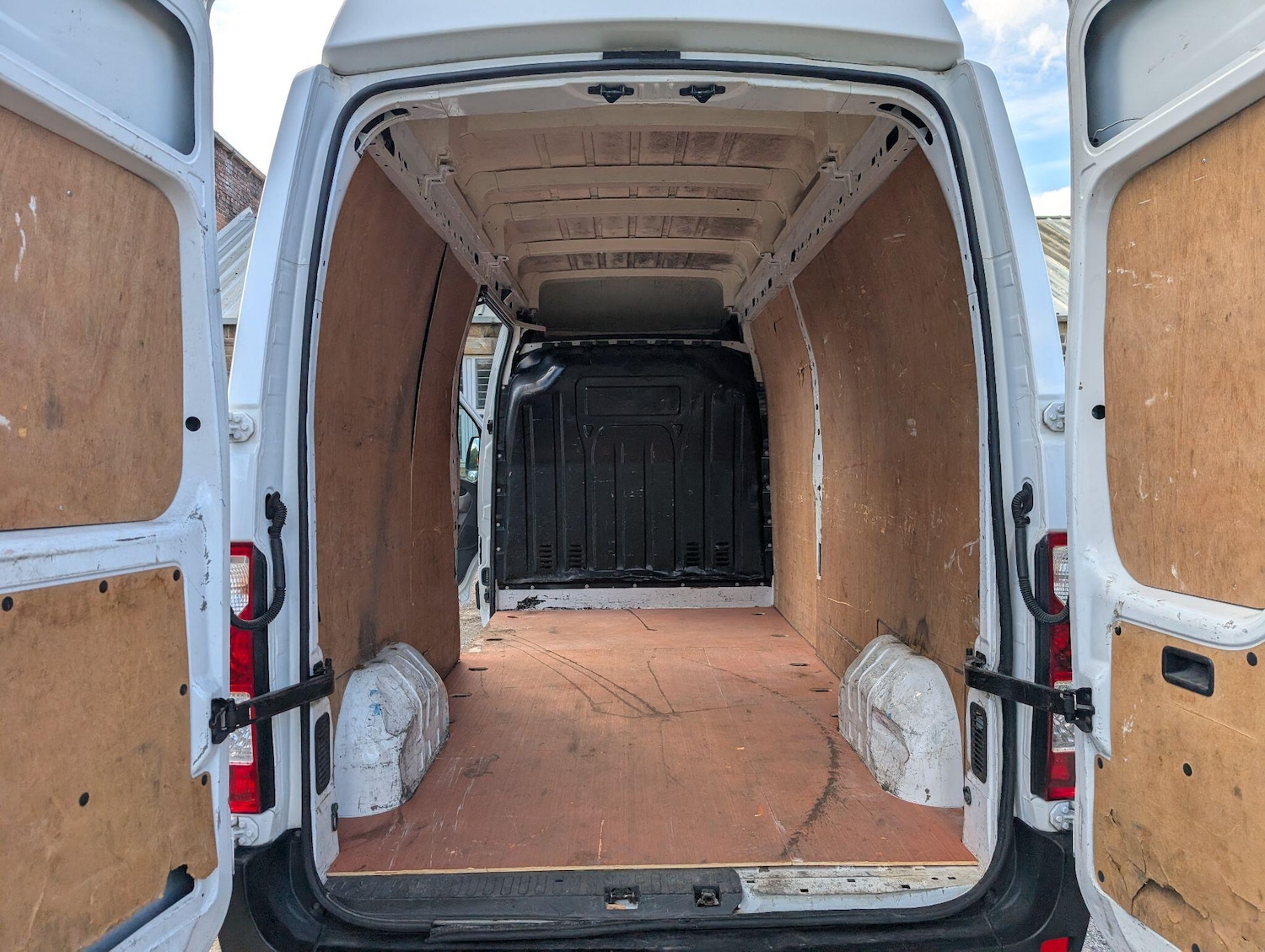 Vehicle 21