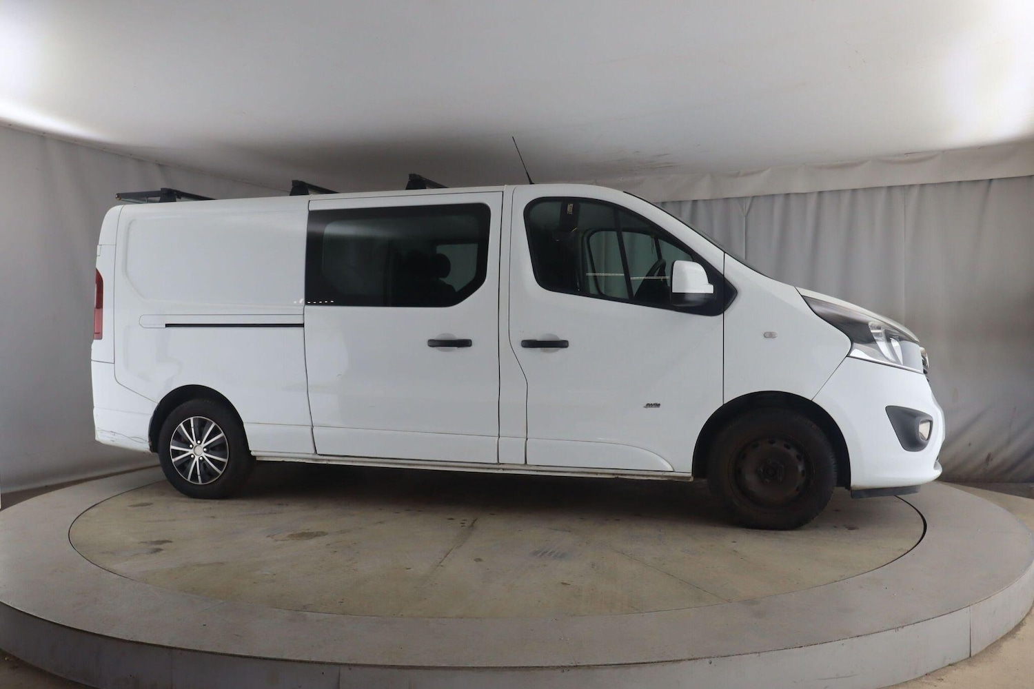Used Vauxhall Vivaro 2018 for sale - 77696182: Photo 4