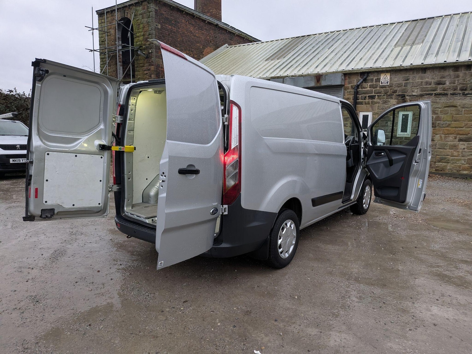 Used Ford Transit Custom for sale - 77216129: Photo 16