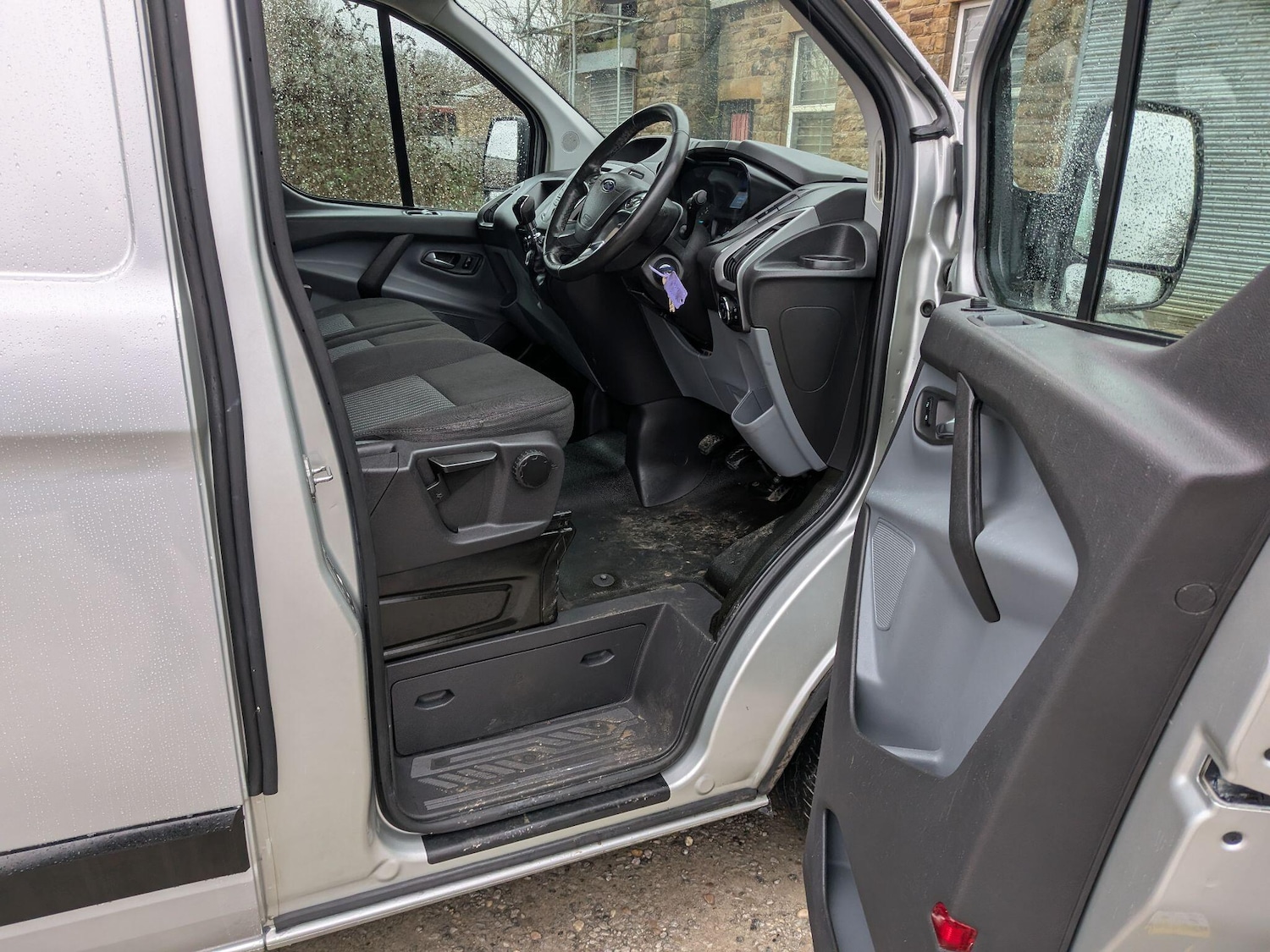 Used Ford Transit Custom for sale - 77216129: Photo 28