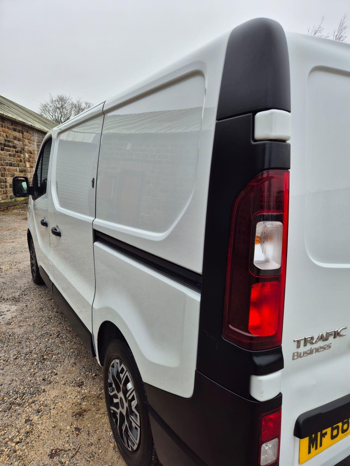 Used Renault Trafic 2018 for sale - 77021314: Photo 19