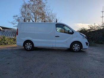 Used Vauxhall Vivaro 2015 for sale - 76898639: Photo