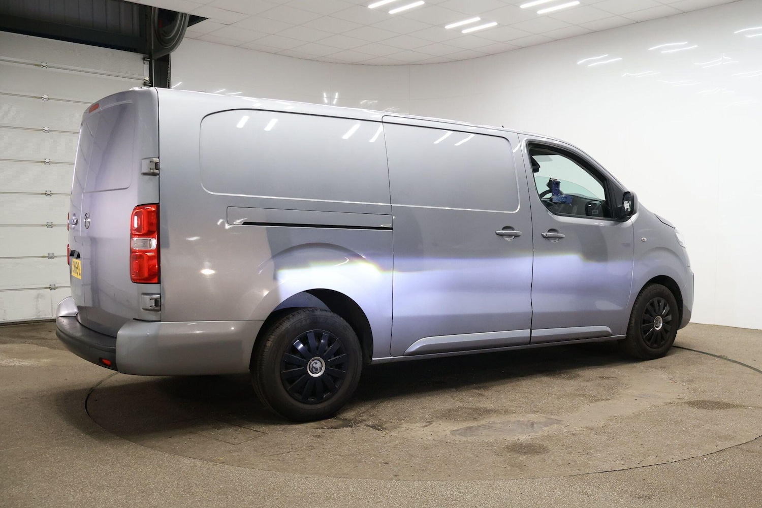Used Vauxhall Vivaro 2019 for sale - 76633857: Photo 5