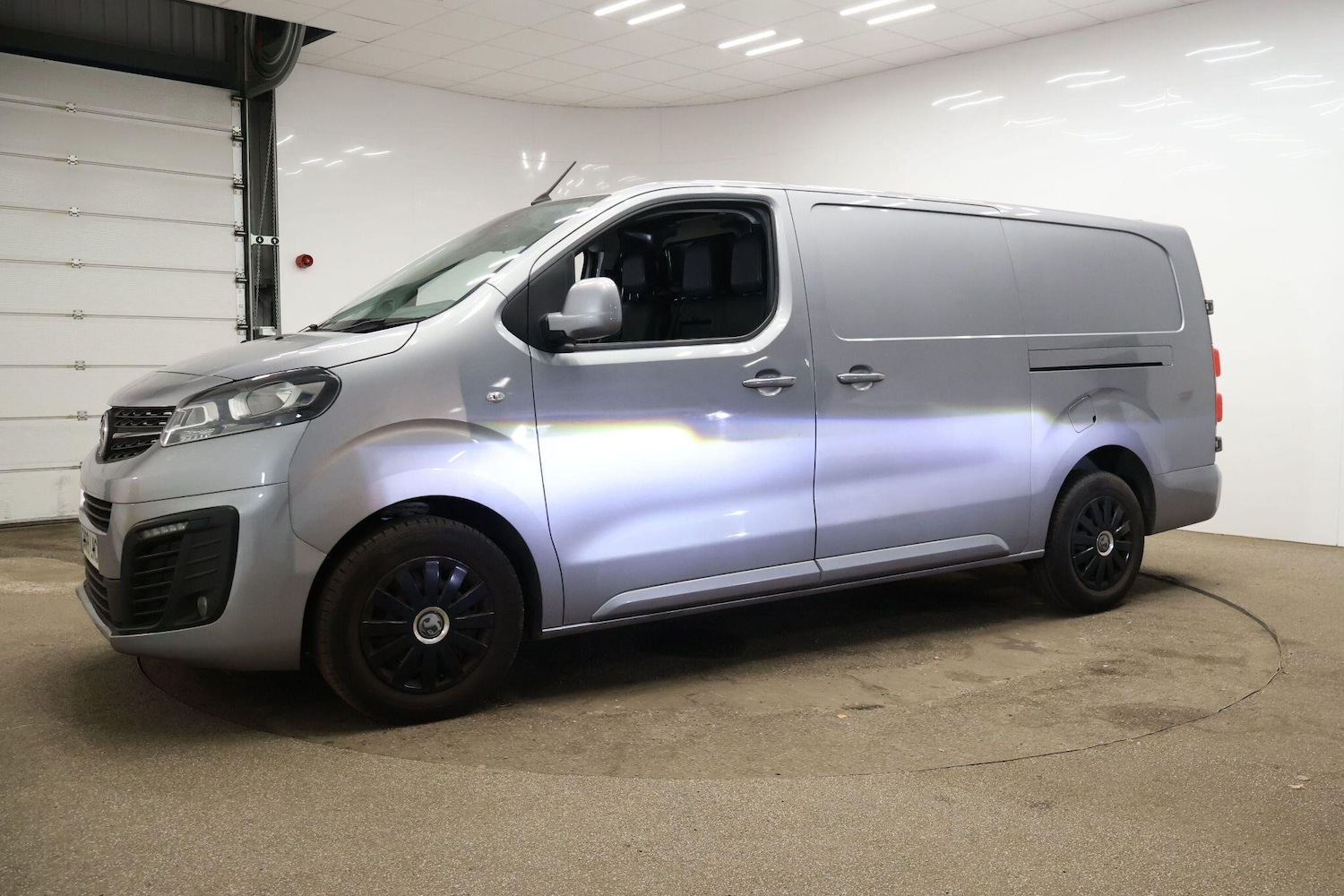 Used Vauxhall Vivaro 2019 for sale - 76633857: Photo 7