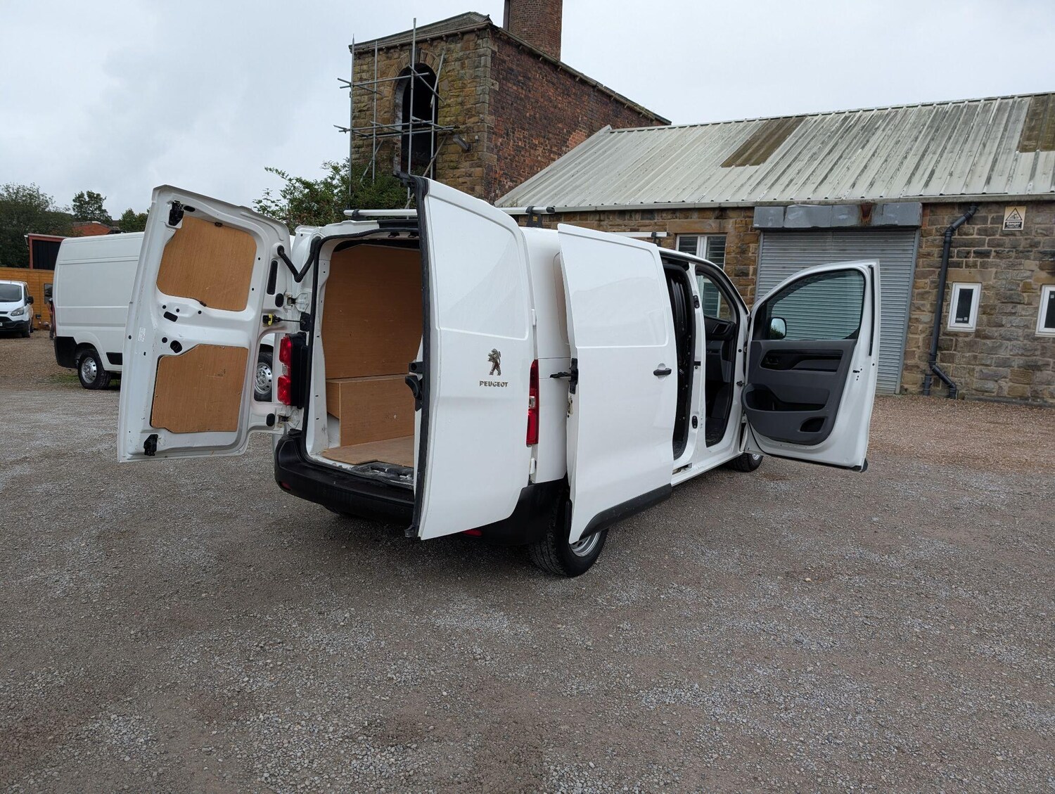 Used Peugeot Expert 2019 for sale - 76000638: Photo 12