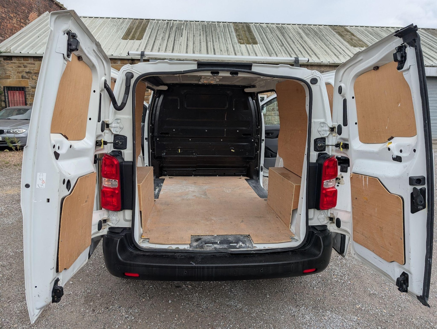 Used Peugeot Expert 2019 for sale - 76000638: Photo 20