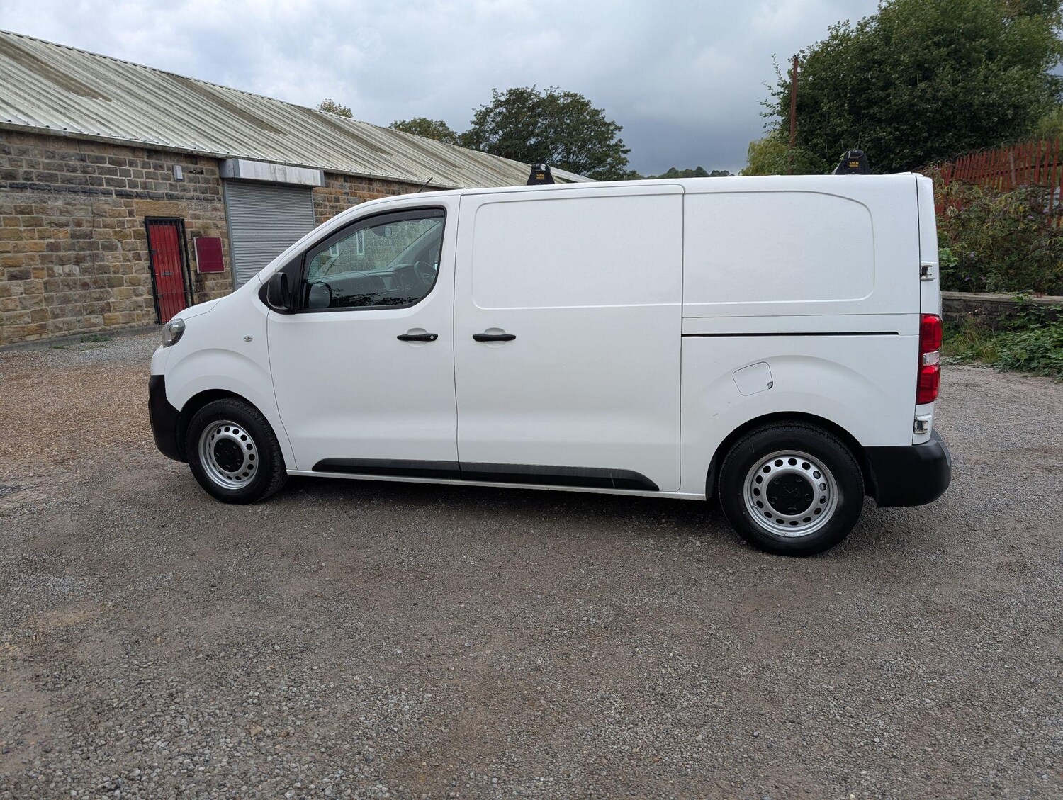 Used Peugeot Expert 2019 for sale - 76000638: Photo 42