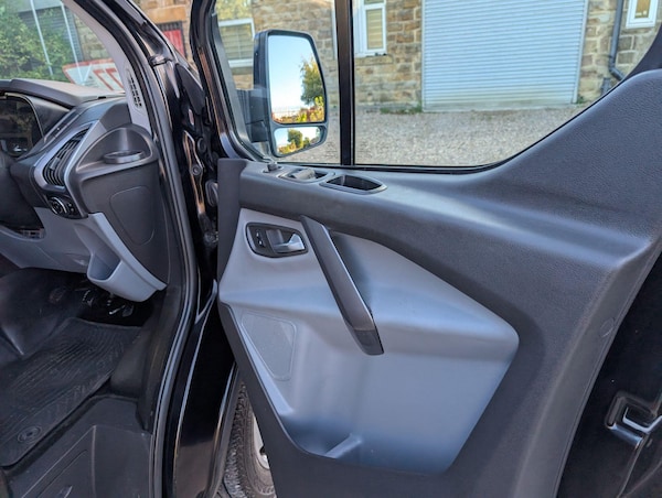 Used Ford Transit Custom 2017 for sale - 76189939: Photo 28