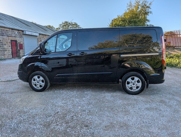 Used Ford Transit Custom 2017 for sale - 76189939: Photo 42