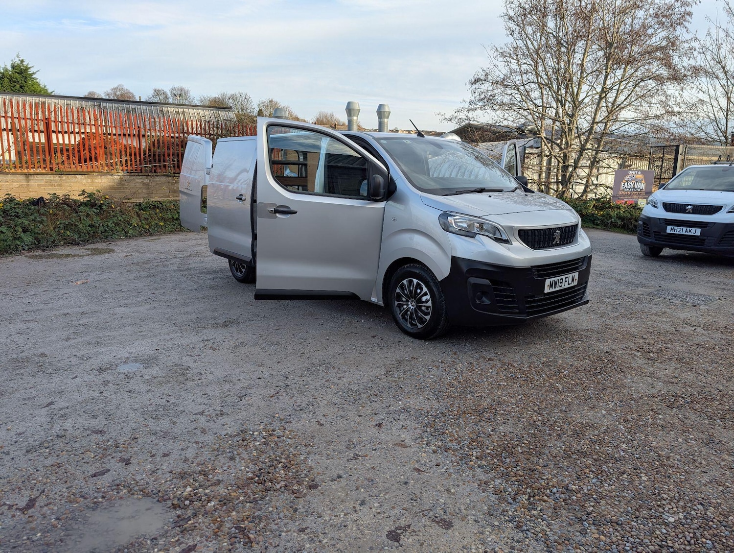 Used Peugeot Expert 2019 for sale - 76964812: Photo 11