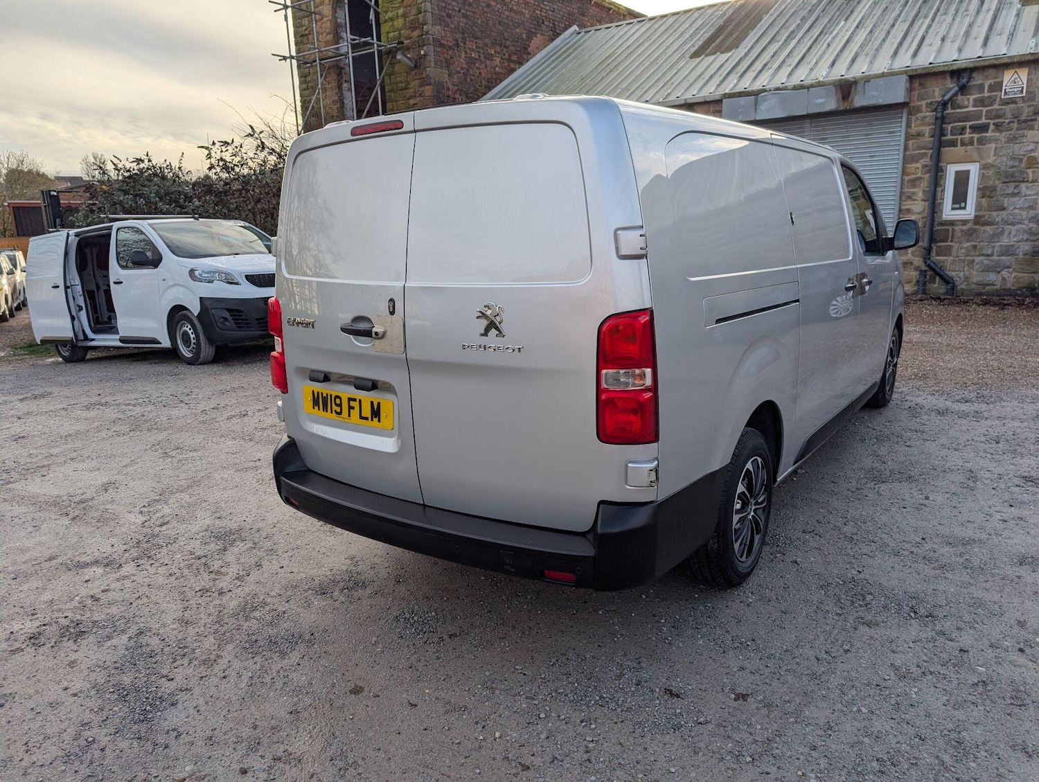Used Peugeot Expert 2019 for sale - 76964812: Photo 41