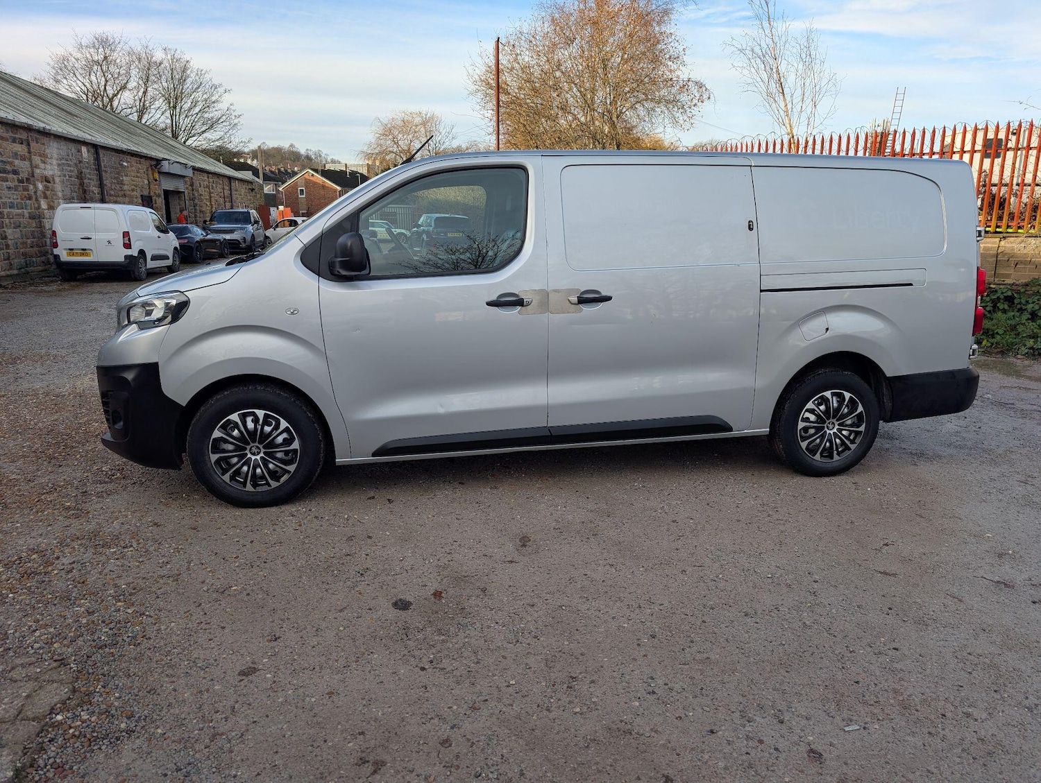Used Peugeot Expert 2019 for sale - 76964812: Photo 46