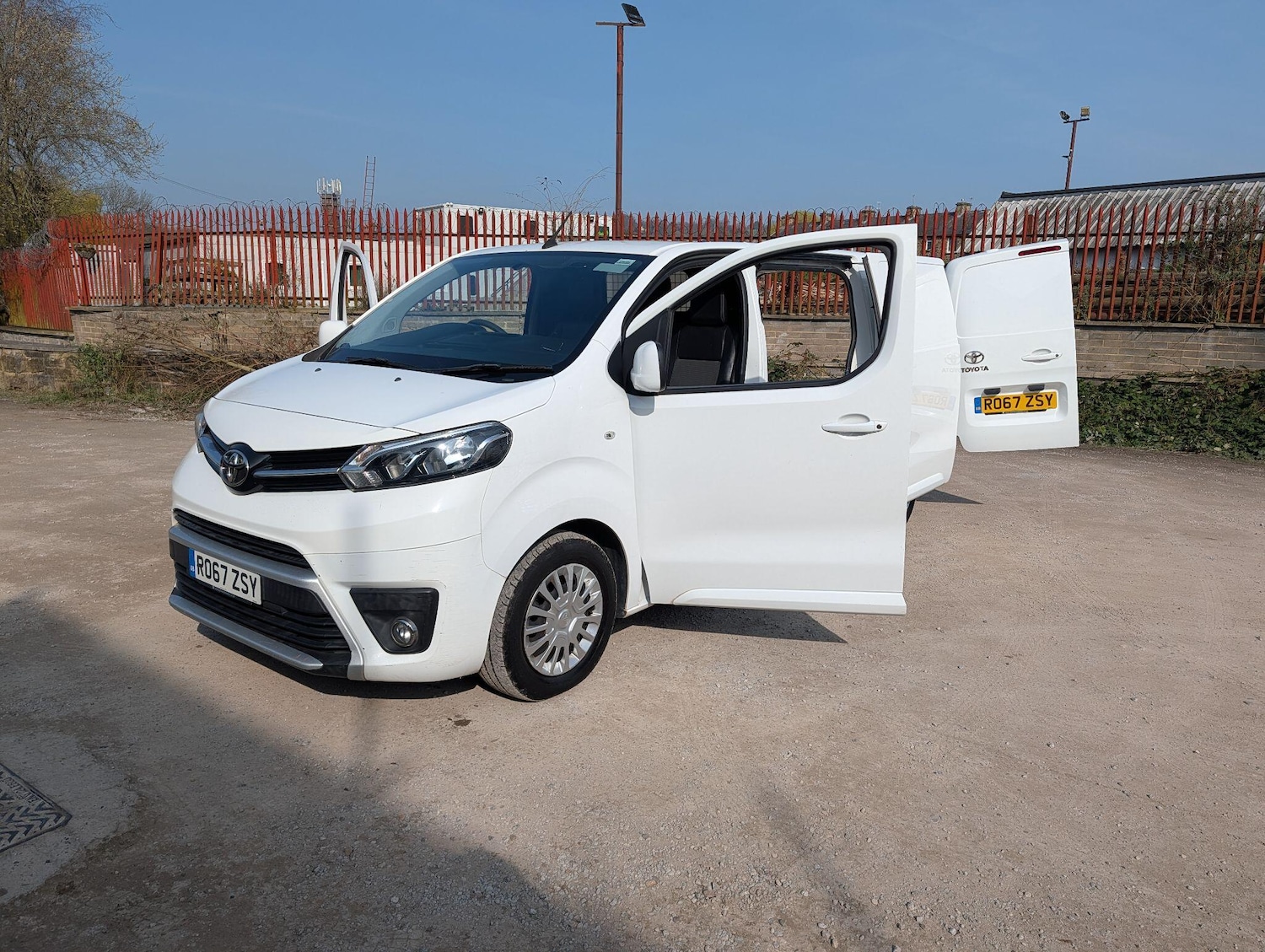 Used Toyota ProAce 2017 for sale - 77994005: Photo 17
