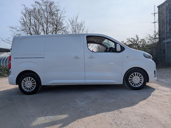 Used Toyota ProAce 2017 for sale - 77994005: Photo