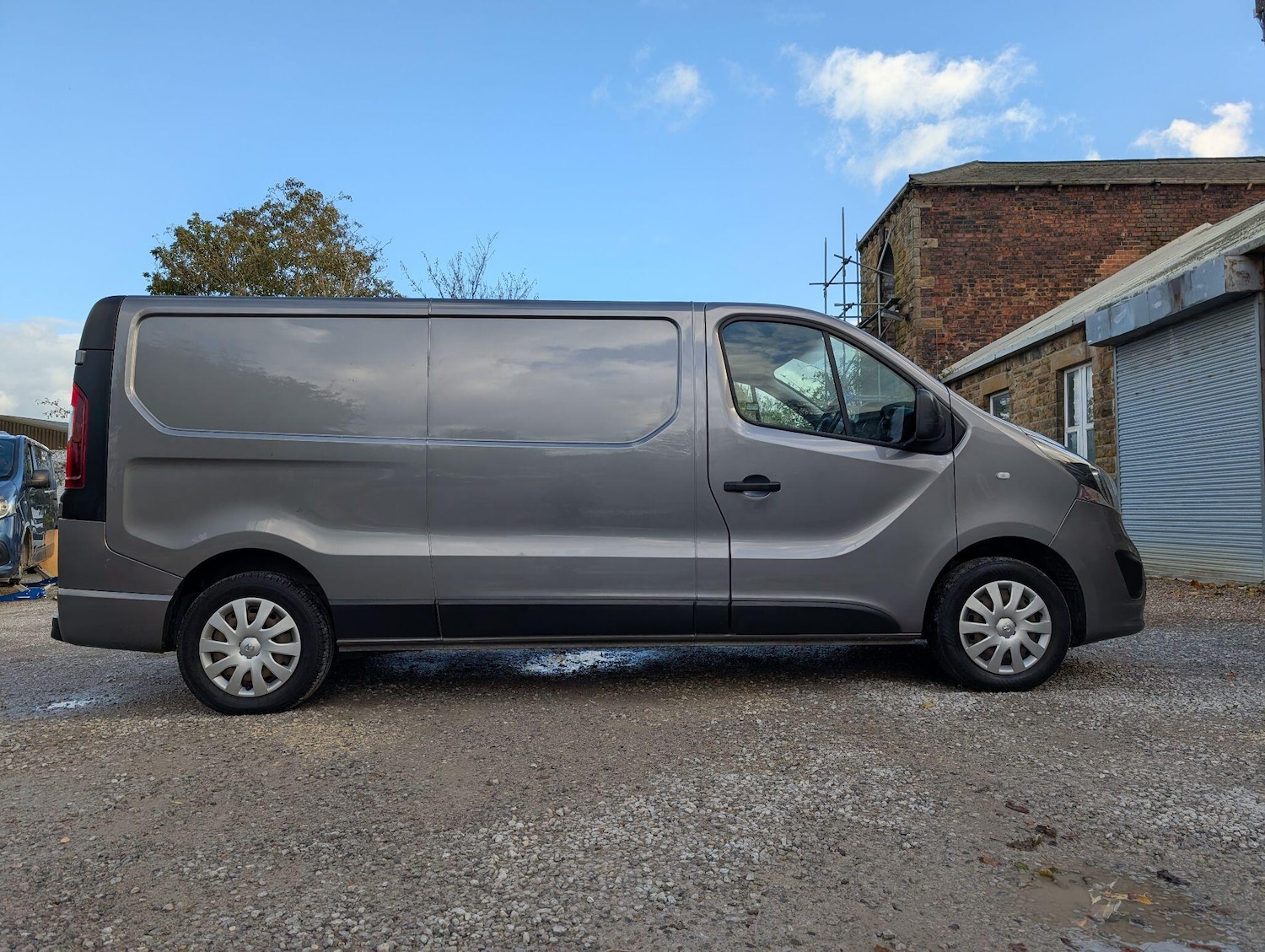 Used Vauxhall Vivaro 2018 for sale - 76399310: Photo 1