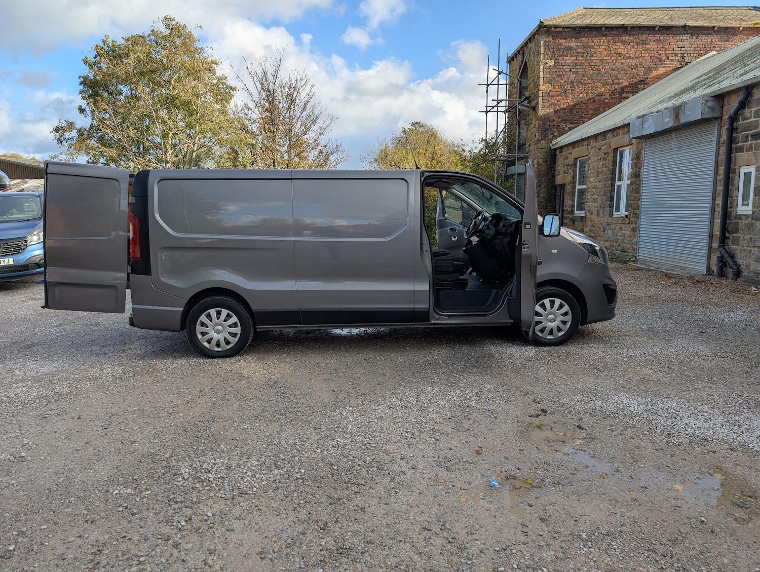 Used Vauxhall Vivaro 2018 for sale - 76399310: Photo 10