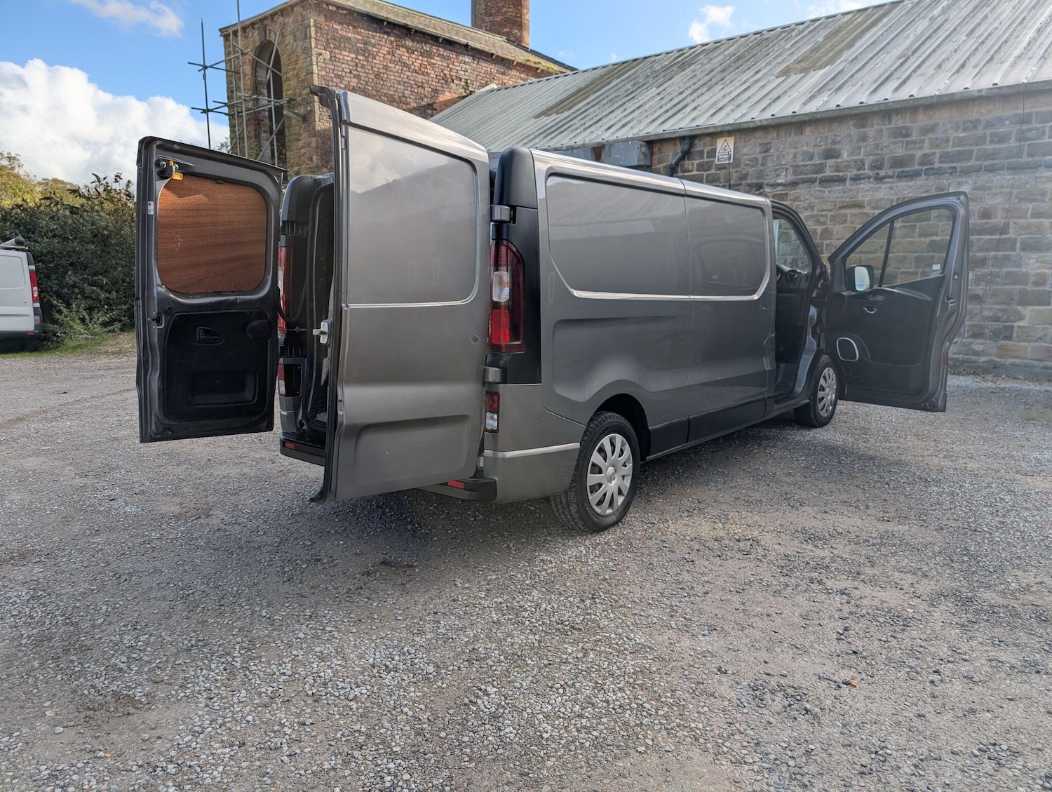 Used Vauxhall Vivaro 2018 for sale - 76399310: Photo 11