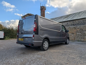 Used Vauxhall Vivaro 2018 for sale - 76399310: Photo