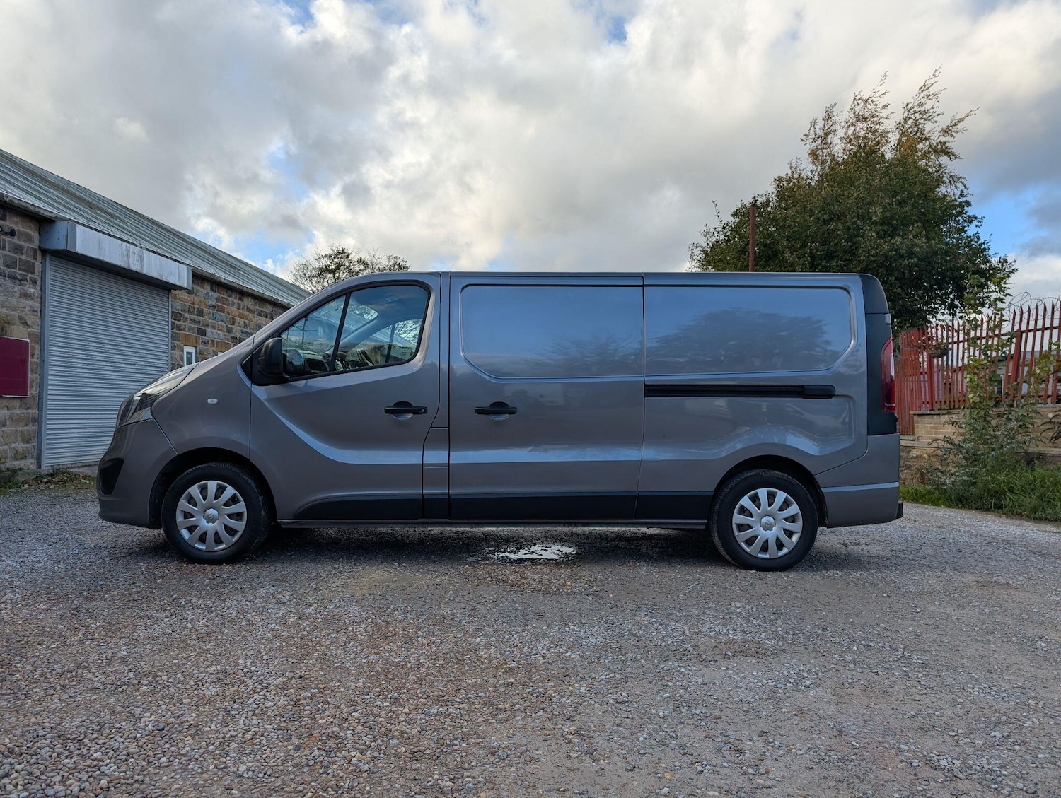 Used Vauxhall Vivaro 2018 for sale - 76399310: Photo 6