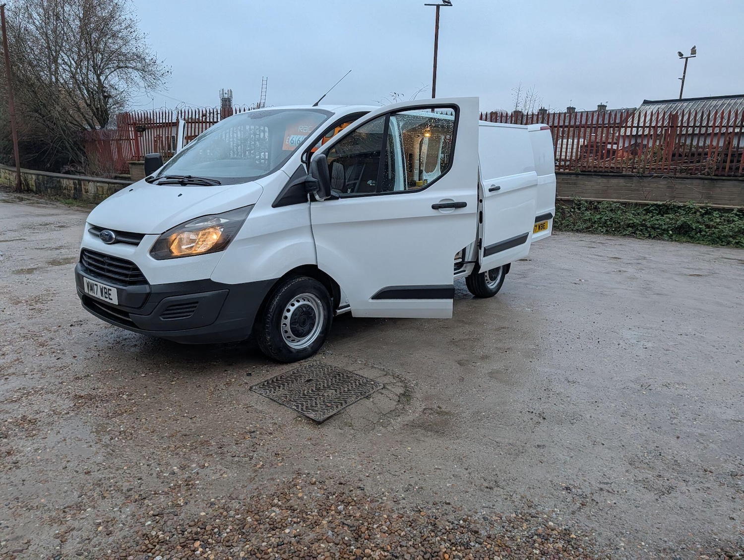 Used Ford Transit Custom 2017 for sale - 77320750: Photo 17