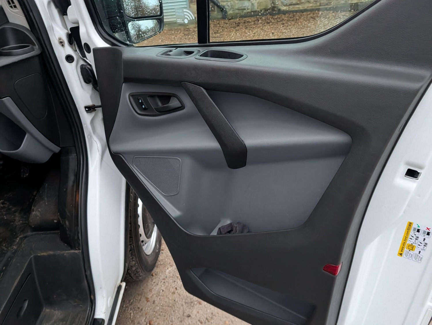 Used Ford Transit Custom 2017 for sale - 77320750: Photo 32