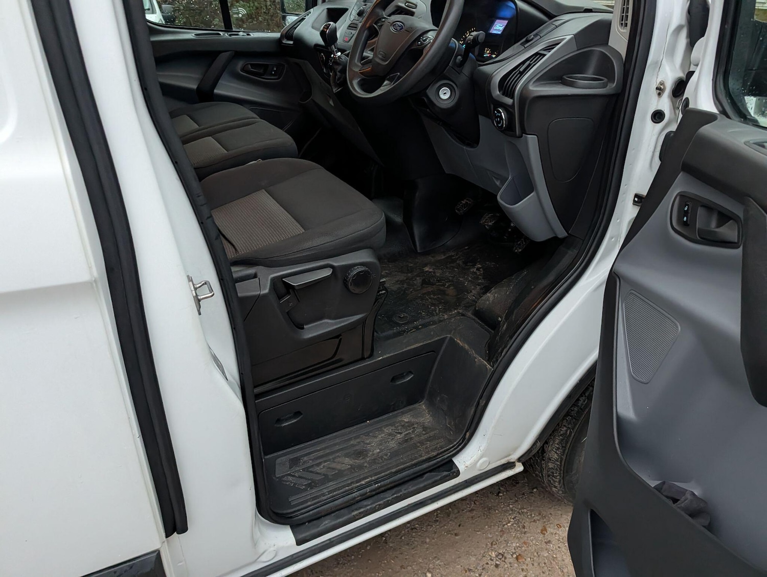 Used Ford Transit Custom 2017 for sale - 77320750: Photo 33