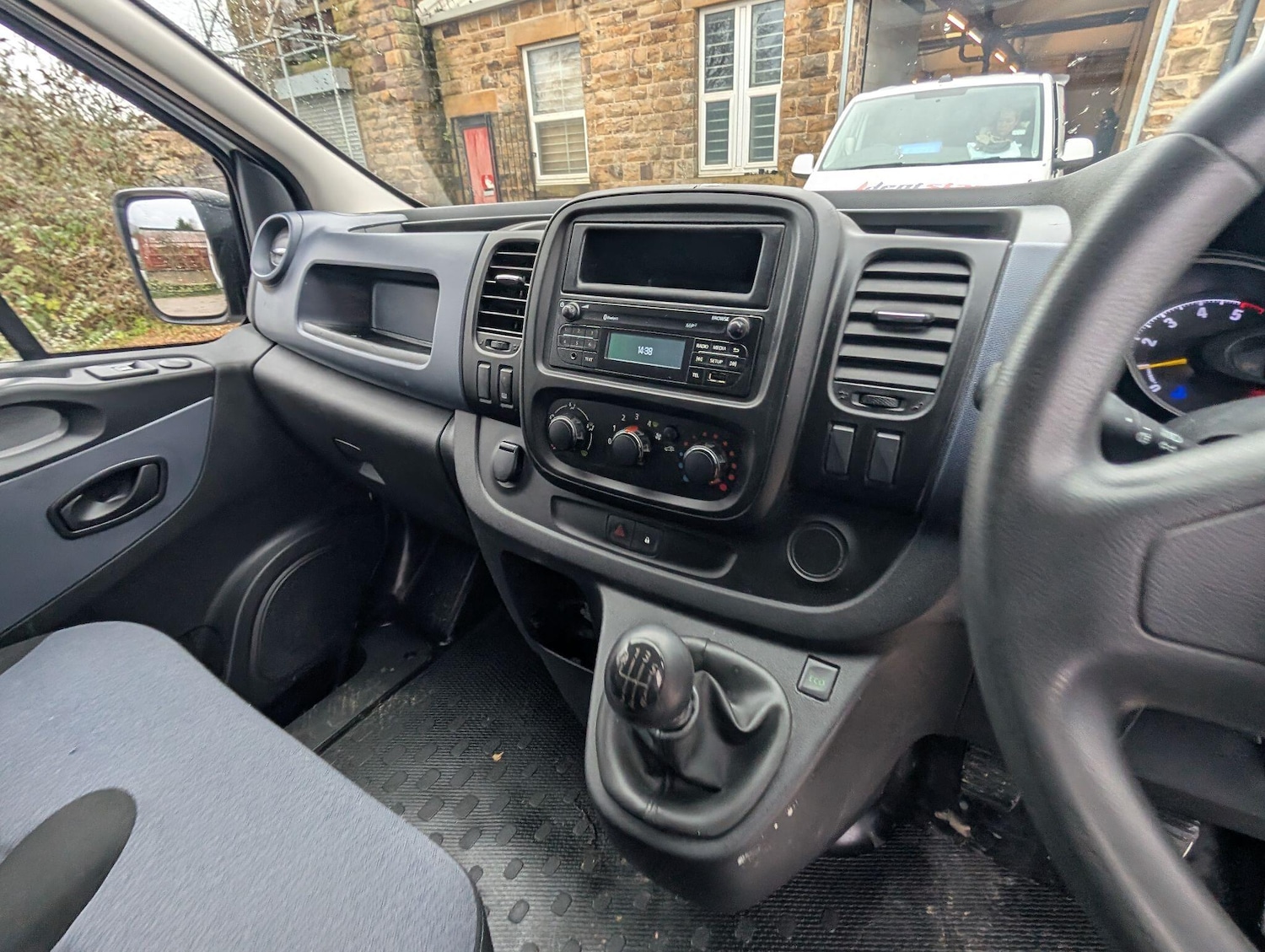 Used Vauxhall Vivaro 2016 for sale - 76771894: Photo 32