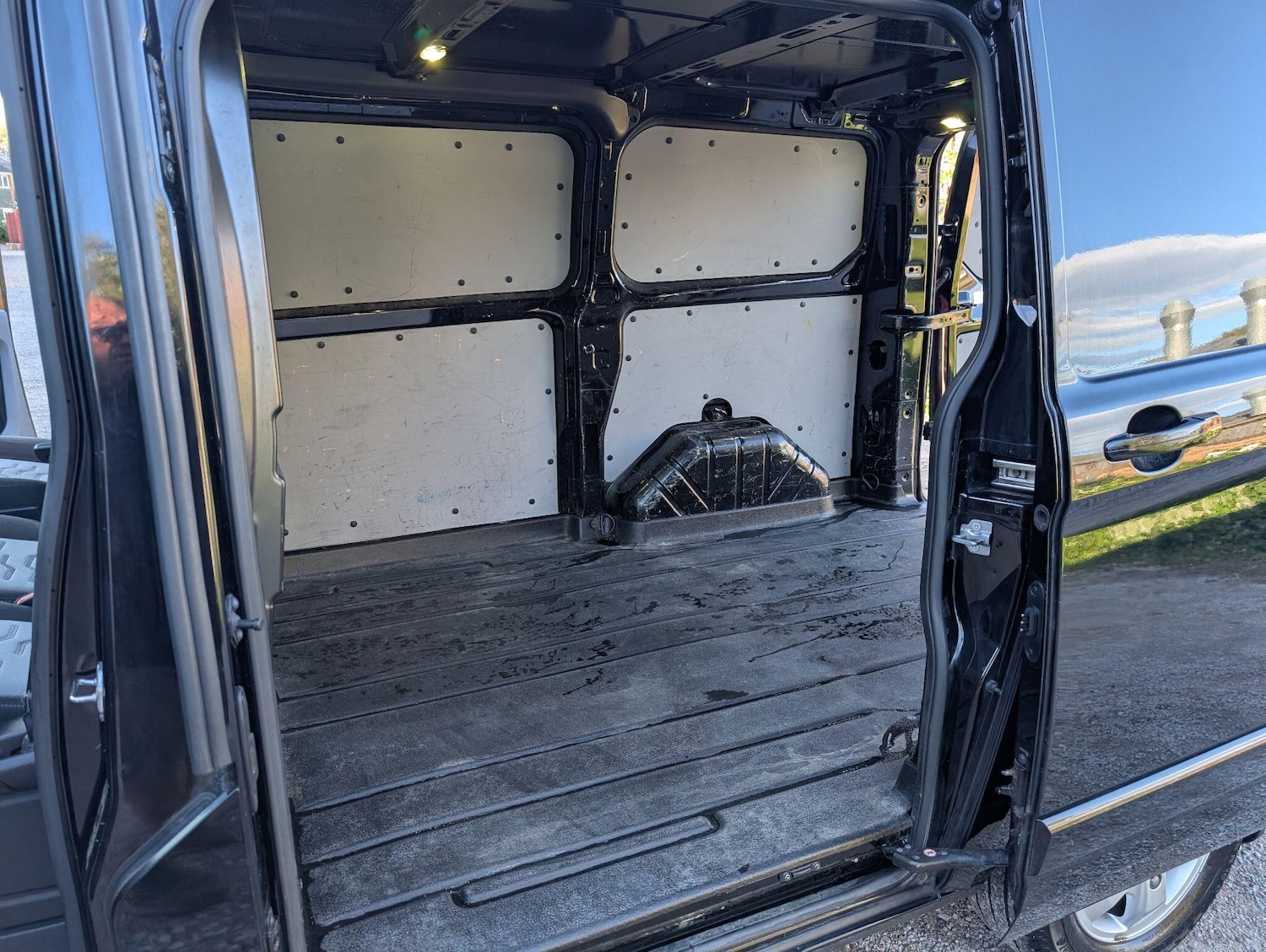 Used Ford Transit Custom 2017 for sale - 77192046: Photo 20