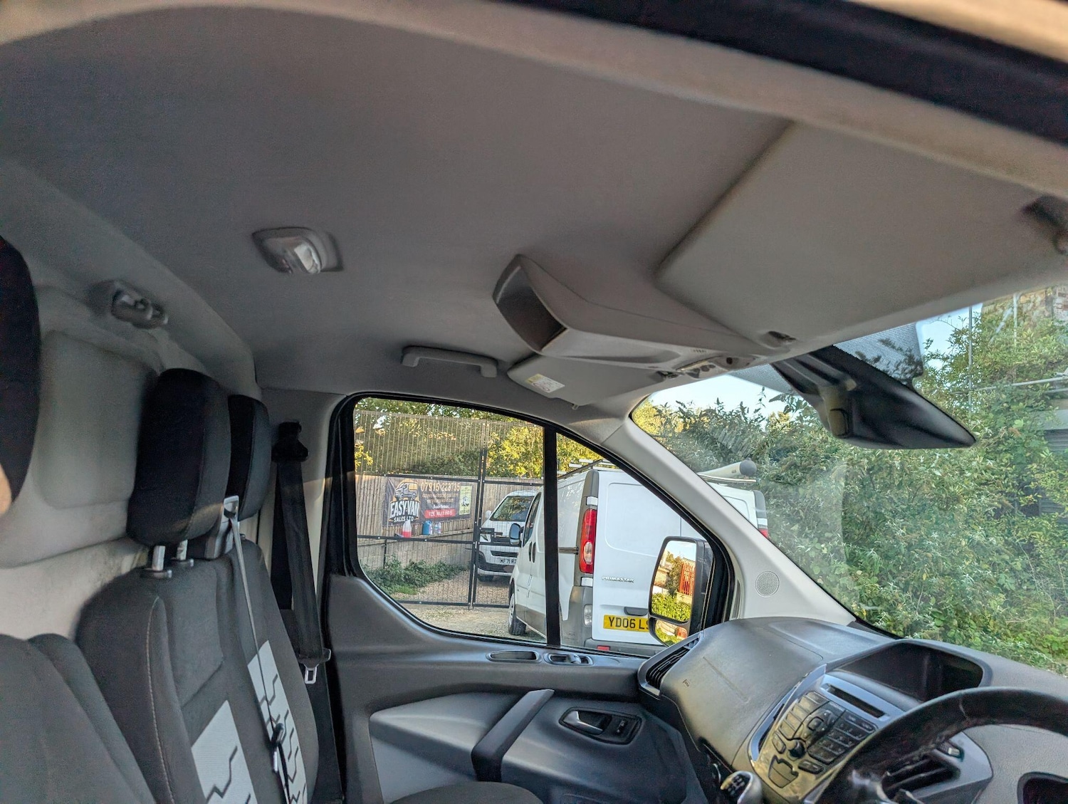 Used Ford Transit Custom 2017 for sale - 77192046: Photo 31