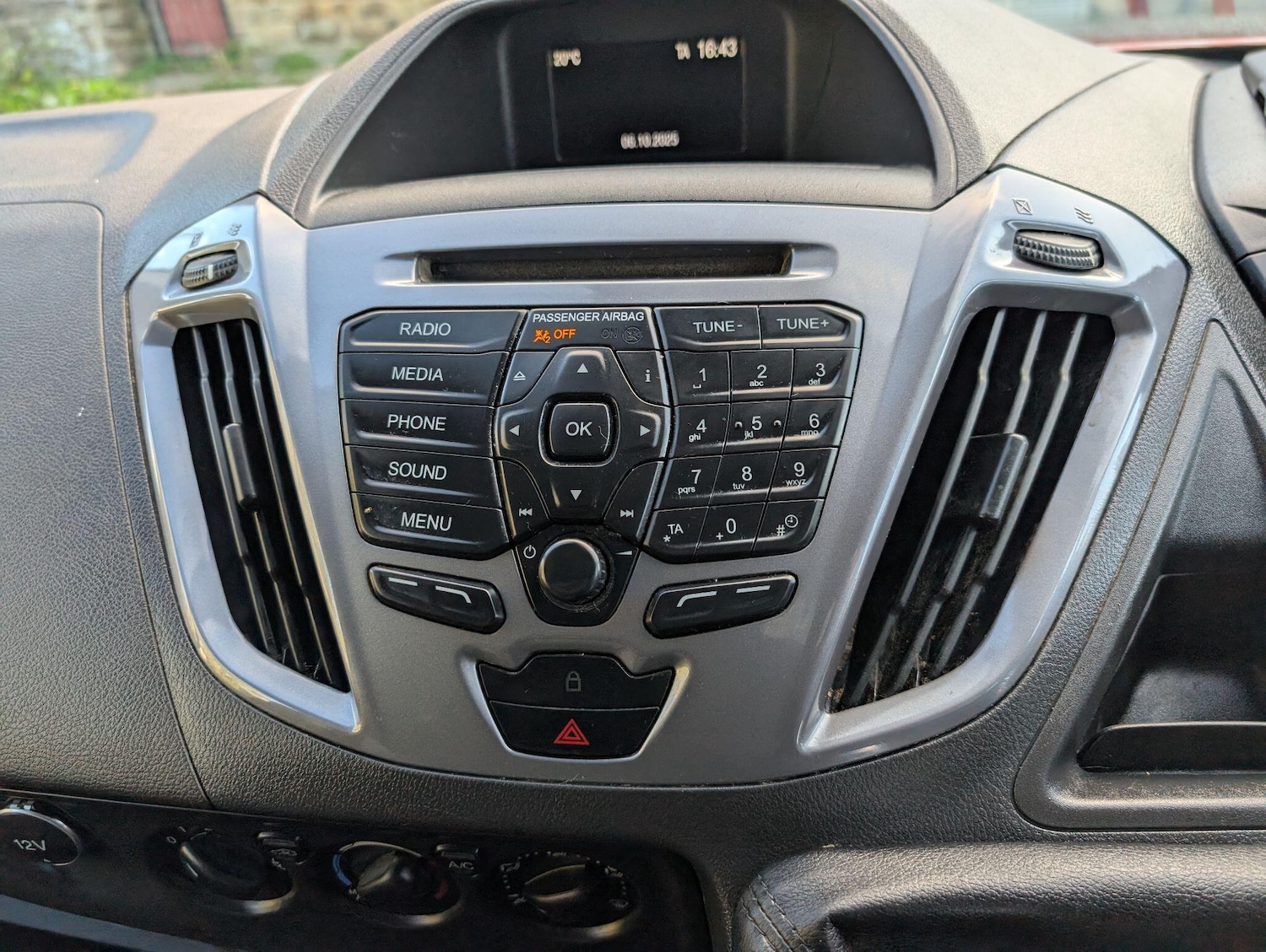 Used Ford Transit Custom 2017 for sale - 77192046: Photo 37