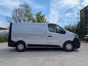 Used Vauxhall Vivaro 2015 for sale - 78384655: Photo