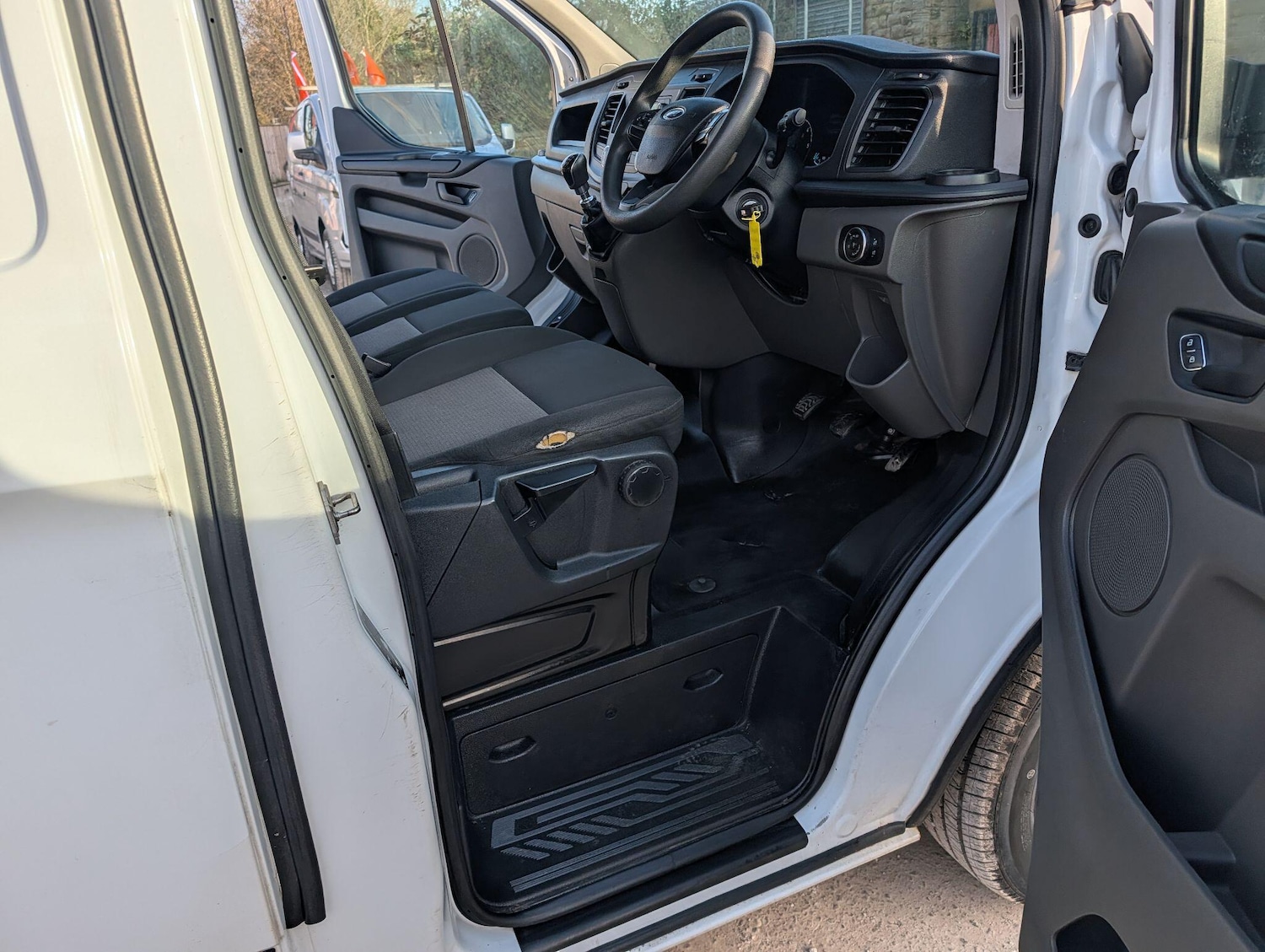 Used Ford Transit Custom 2018 for sale - 77940636: Photo 21