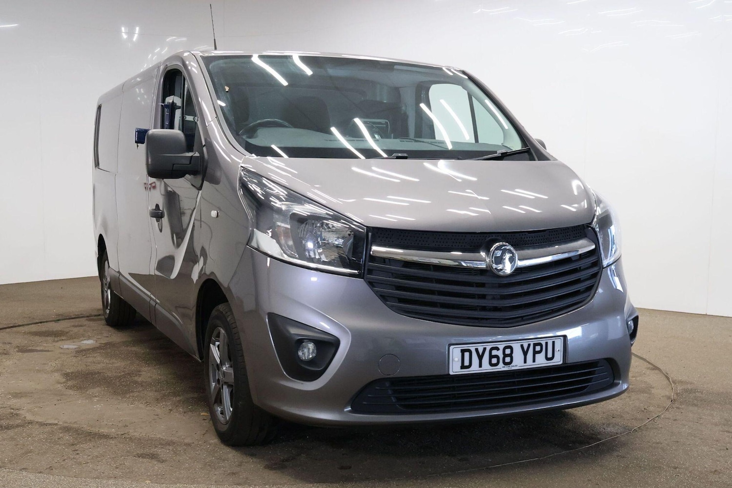 Used Vauxhall Vivaro 2018 for sale - 76645377: Photo 5
