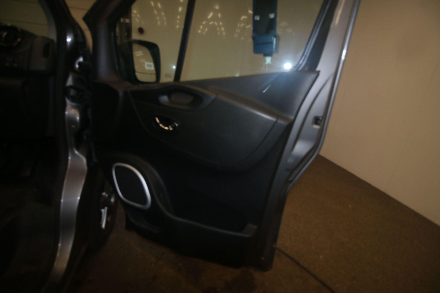 Used Vauxhall Vivaro 2018 for sale - 76645377: Photo 9