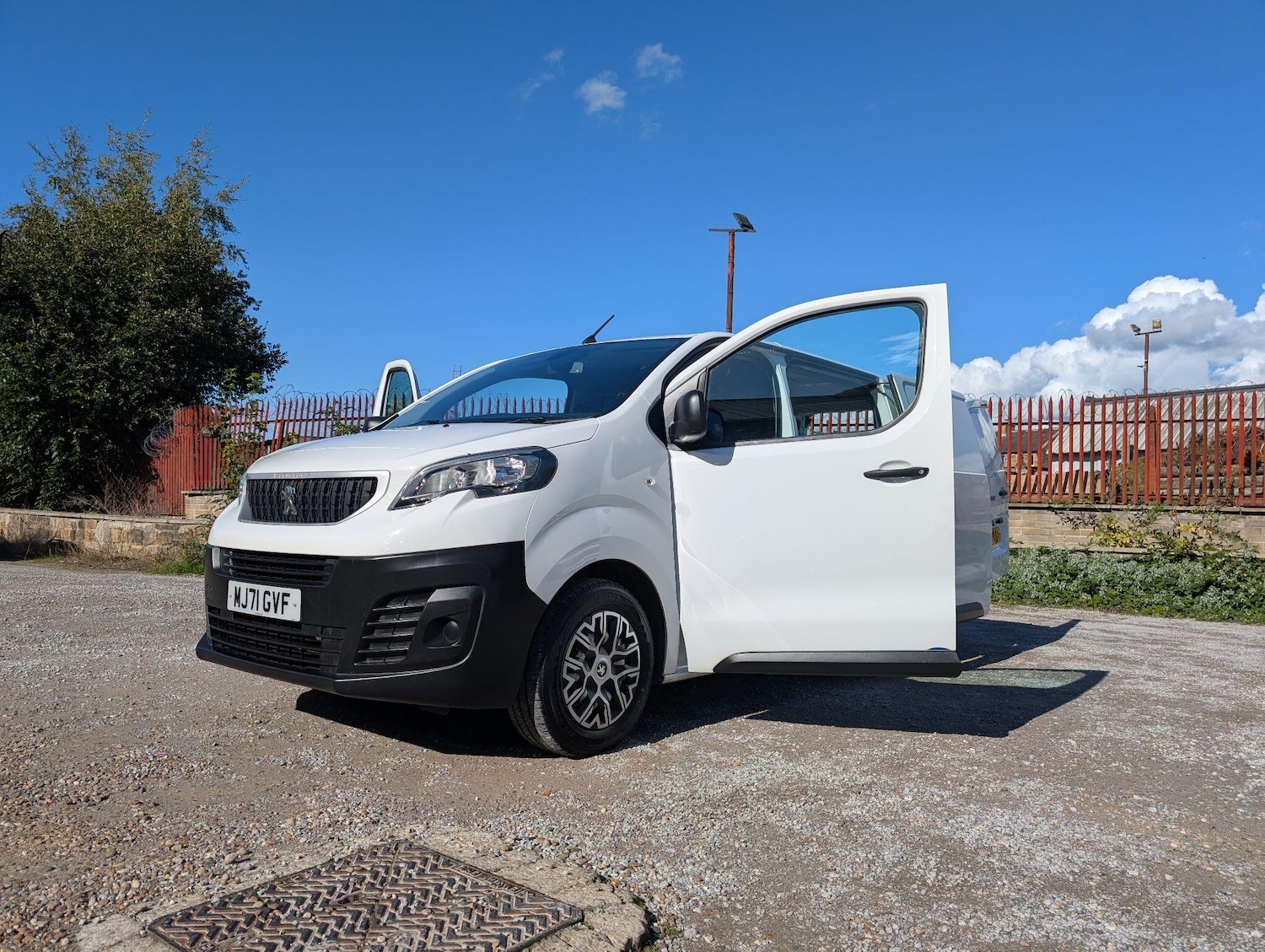 Used Peugeot Expert 2021 for sale - 76109892: Photo 17