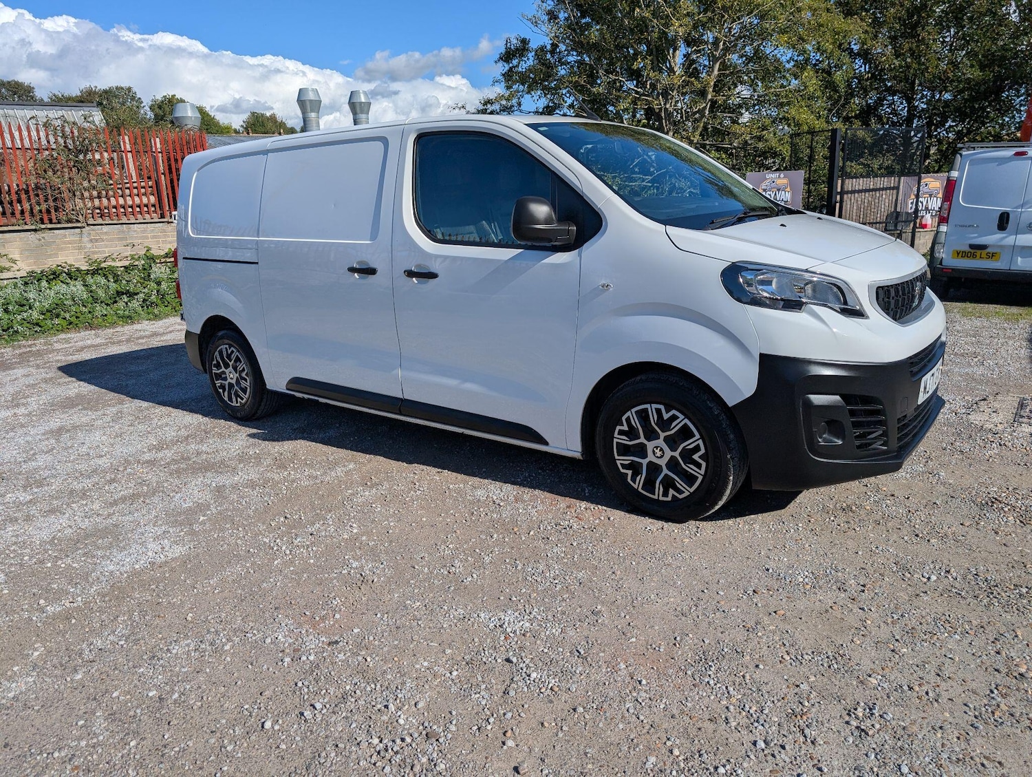 Used Peugeot Expert 2021 for sale - 76109892: Photo 50