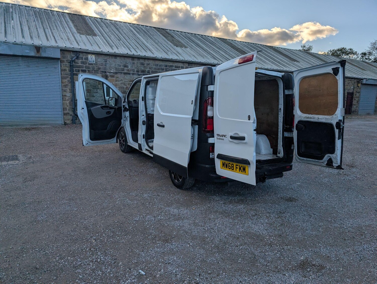 Used Renault Trafic 2018 for sale - 76377652: Photo 12