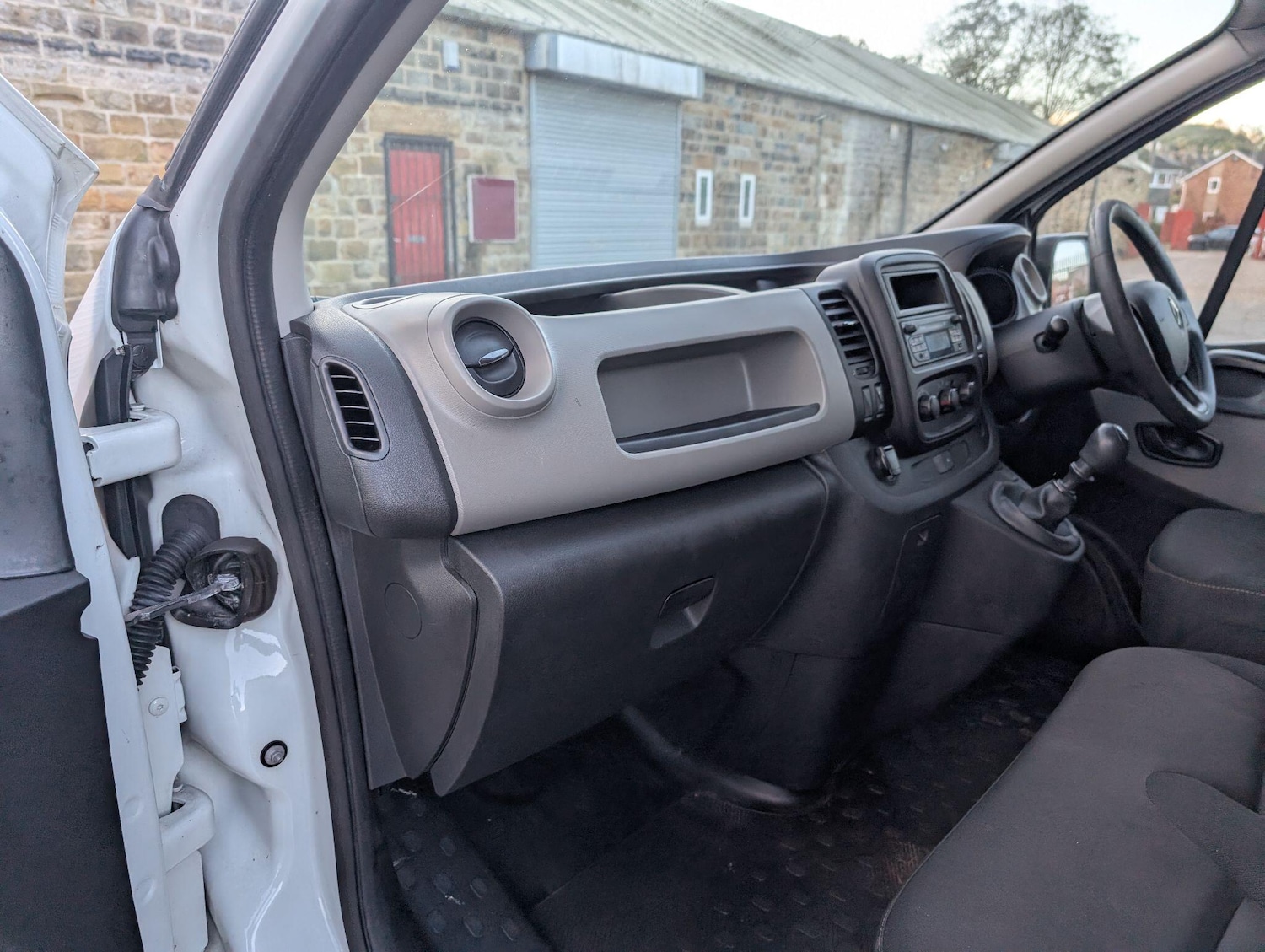 Used Renault Trafic 2018 for sale - 76377652: Photo 17