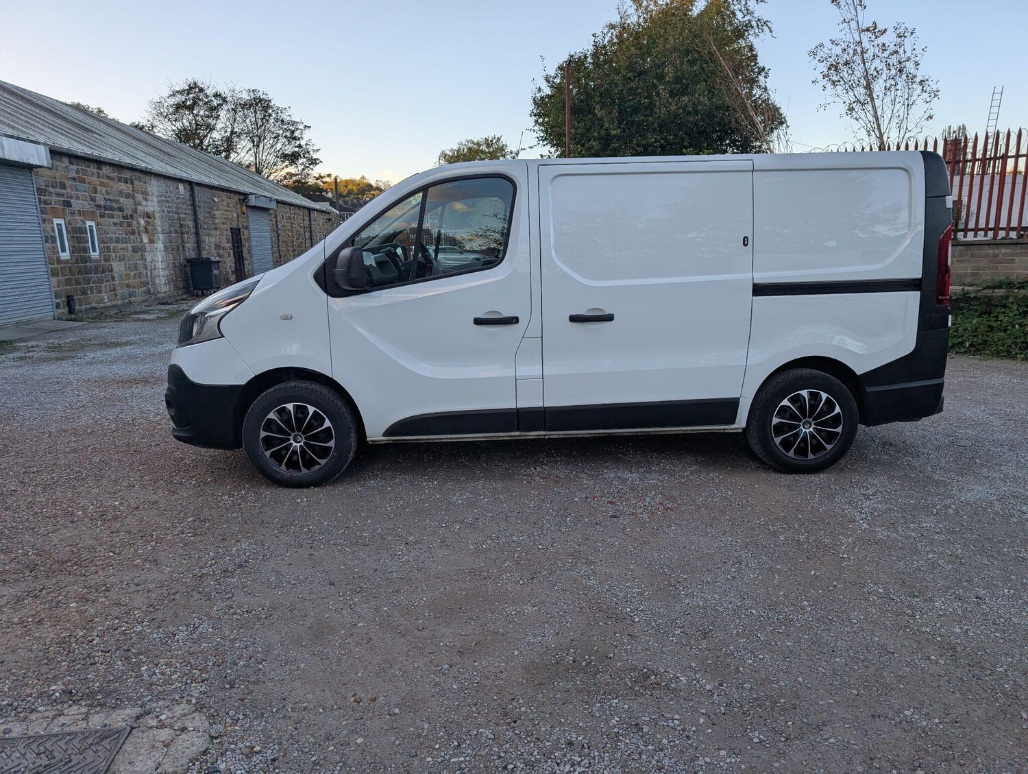 Used Renault Trafic 2018 for sale - 76377652: Photo 36