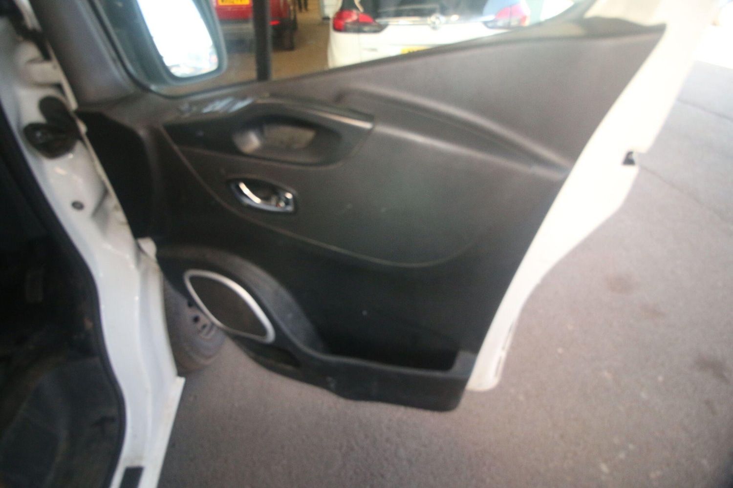 Used Vauxhall Vivaro 2018 for sale - 77977859: Photo 17