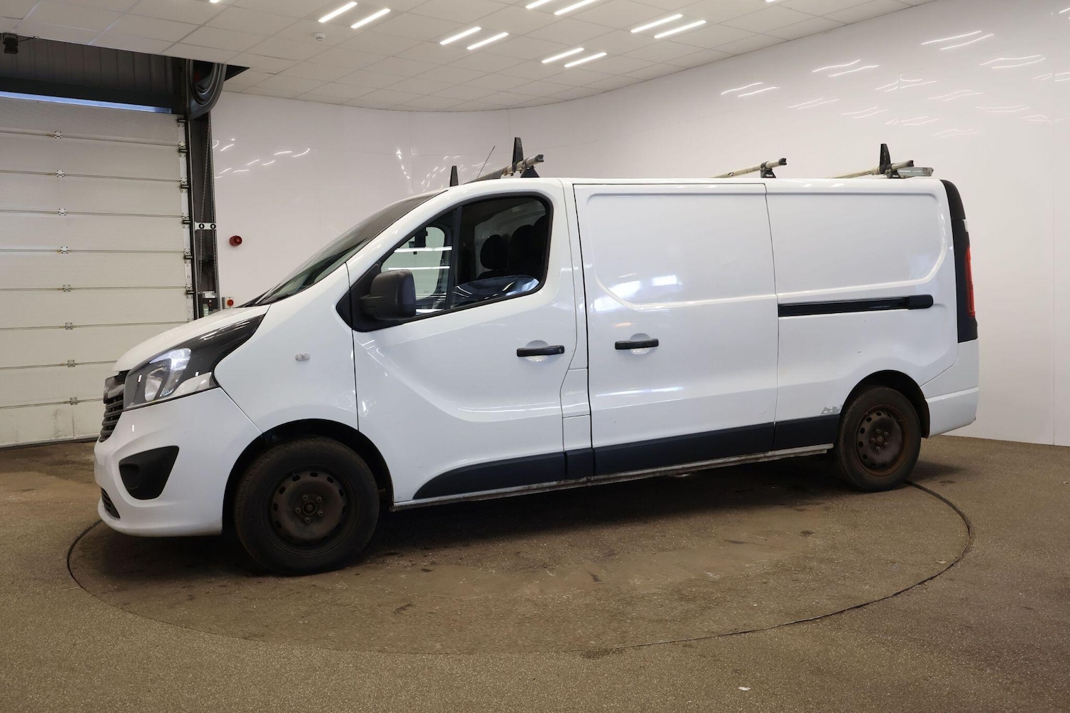Used Vauxhall Vivaro 2018 for sale - 77977859: Photo 5