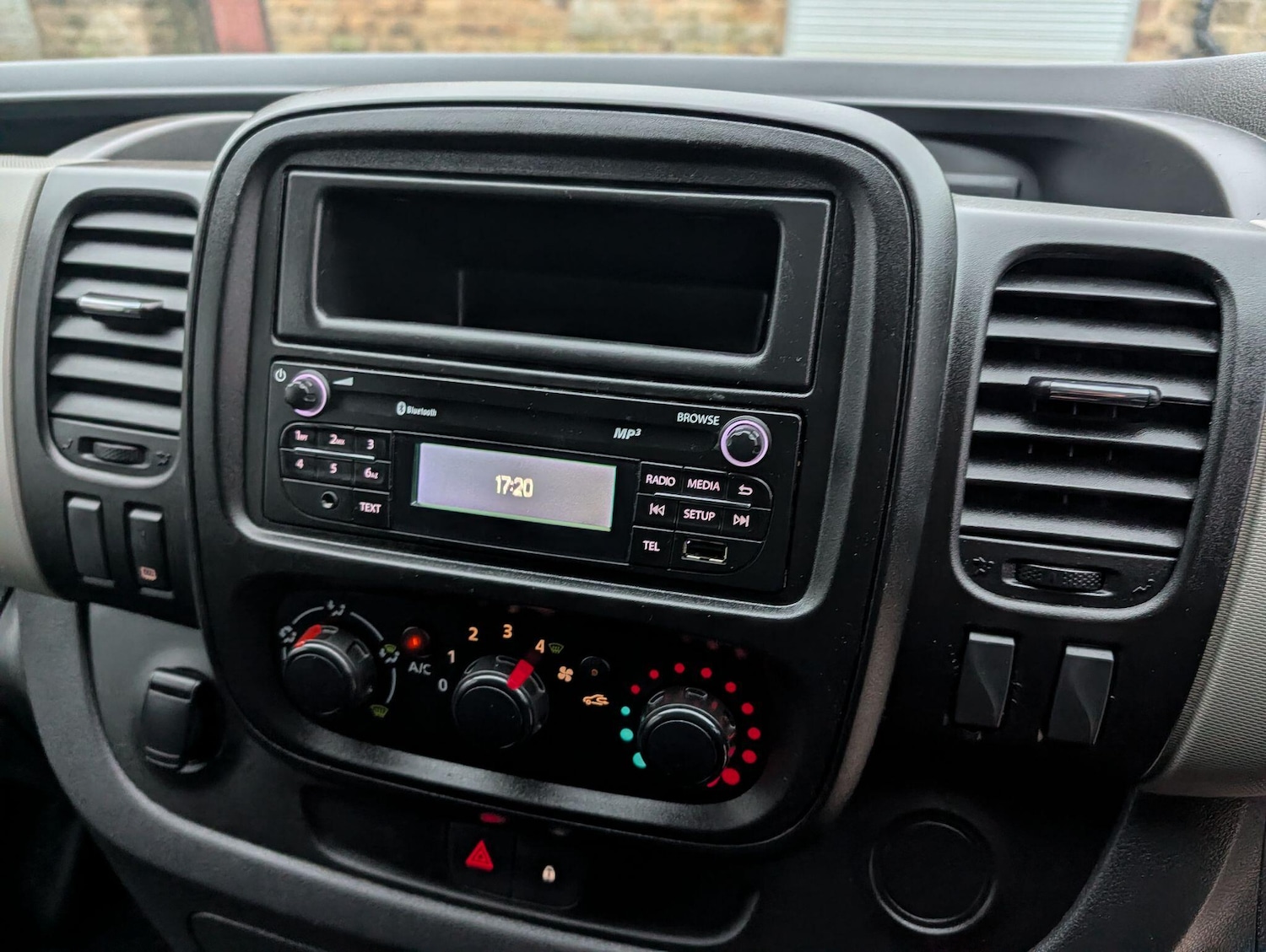 Used Renault Trafic 2019 for sale - 77496620: Photo 33