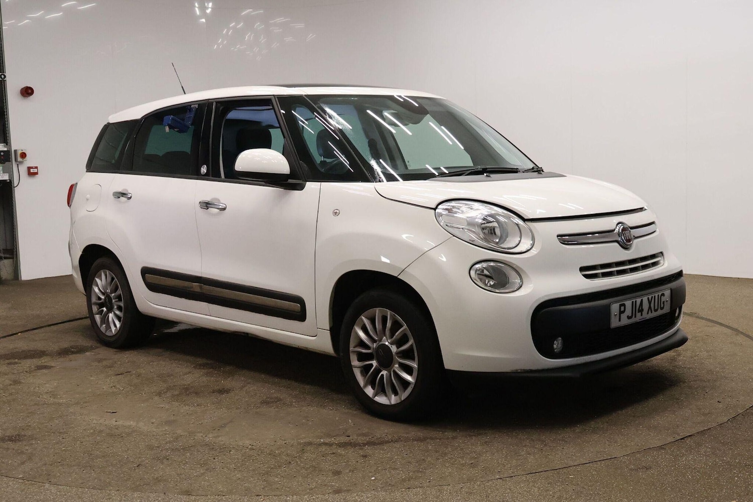 Used Fiat 500L 2014 for sale - 76715040: Photo 2