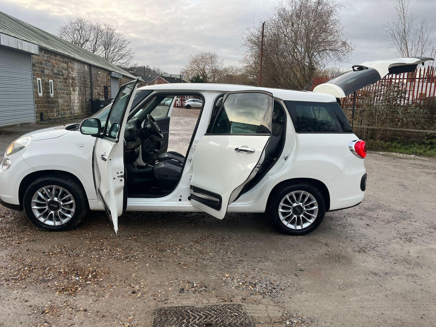 Used Fiat 500L 2014 for sale - 76715040: Photo 26