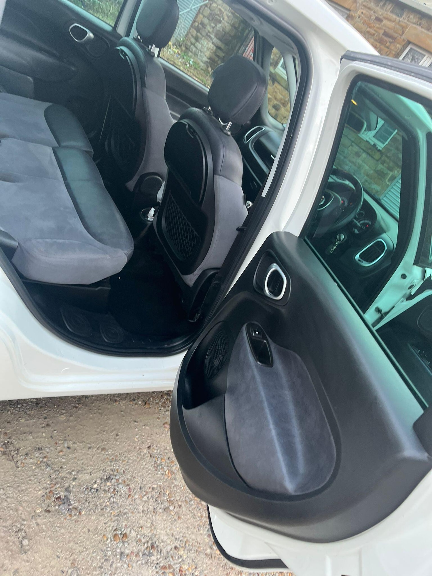 Used Fiat 500L 2014 for sale - 76715040: Photo 38