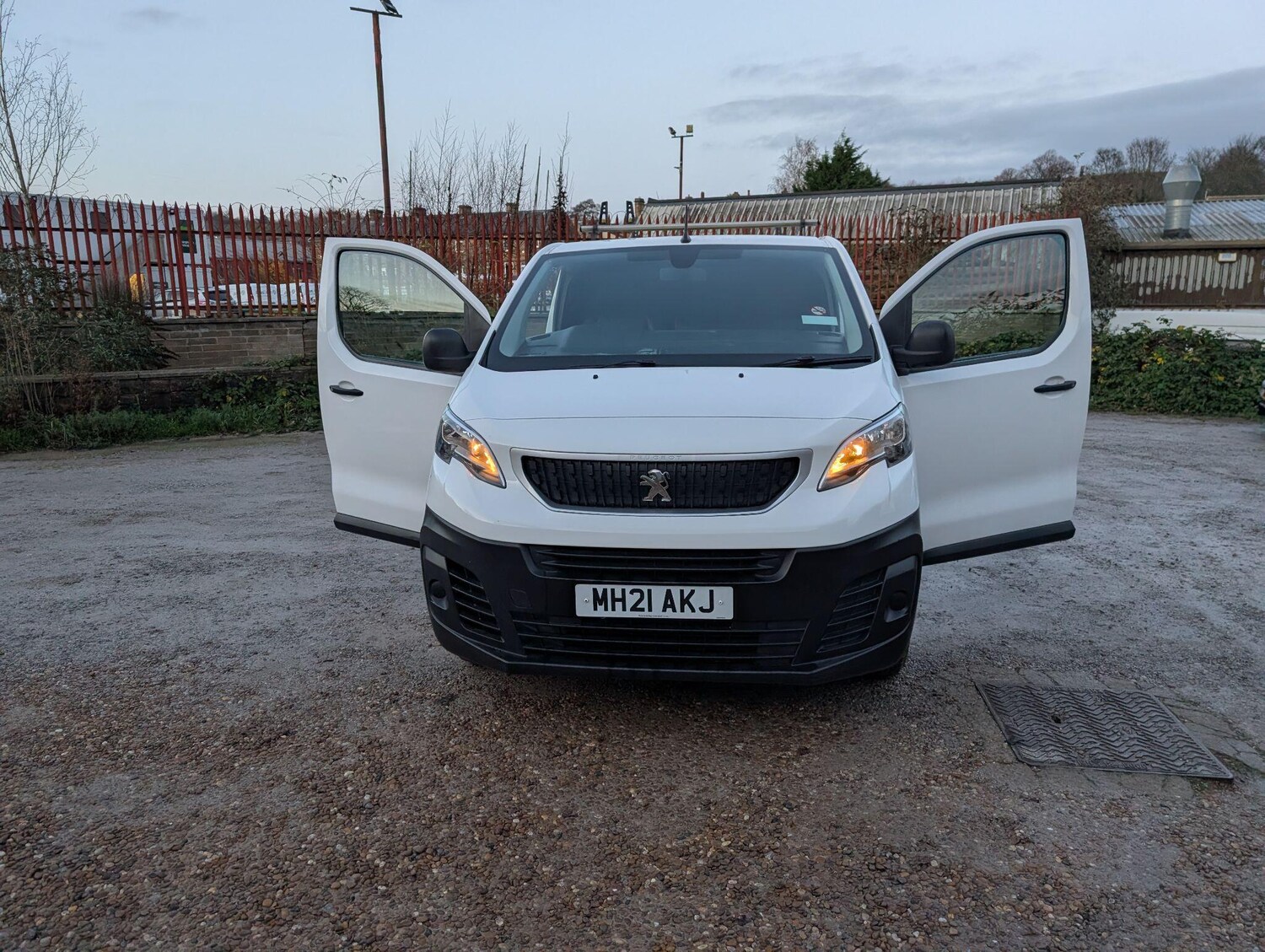 Used Peugeot Expert 2021 for sale - 76752915: Photo 18